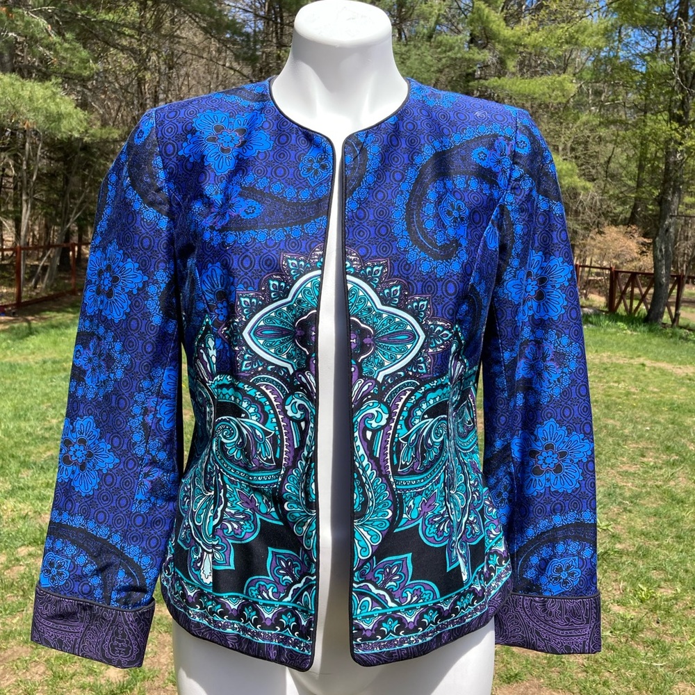 Symmetrical paisley front blue/green jewel tone jacket size 8P